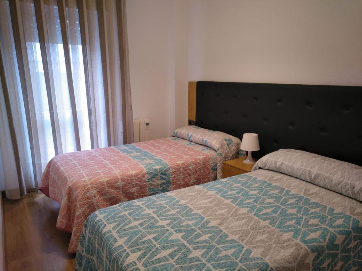 Manolo Piso Apartment Portomarin Bagian luar foto